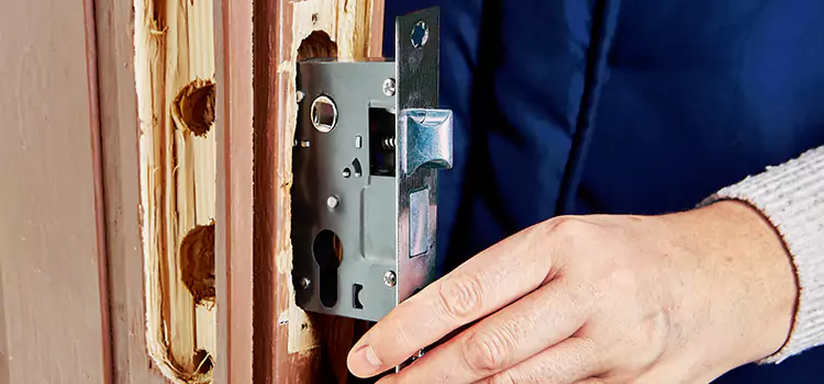 Garage Door Lock Replacement Plateau-Mont-Royal